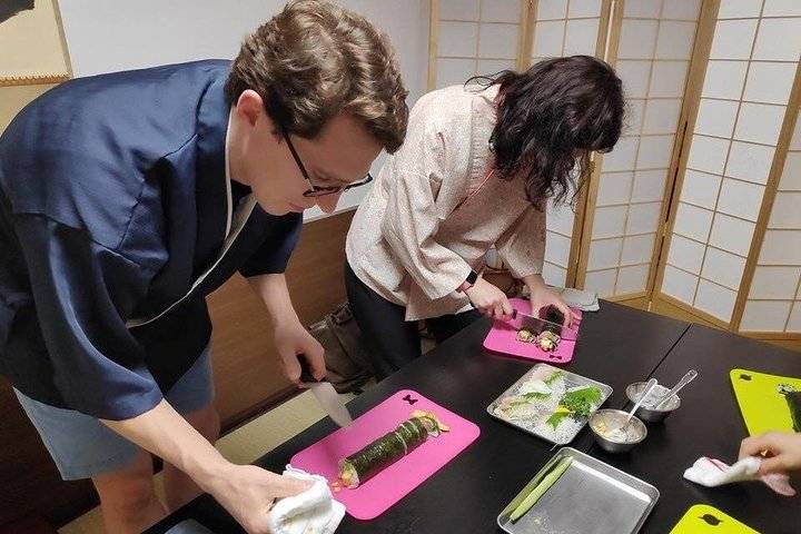 Sushi Cooking Experience Osaka