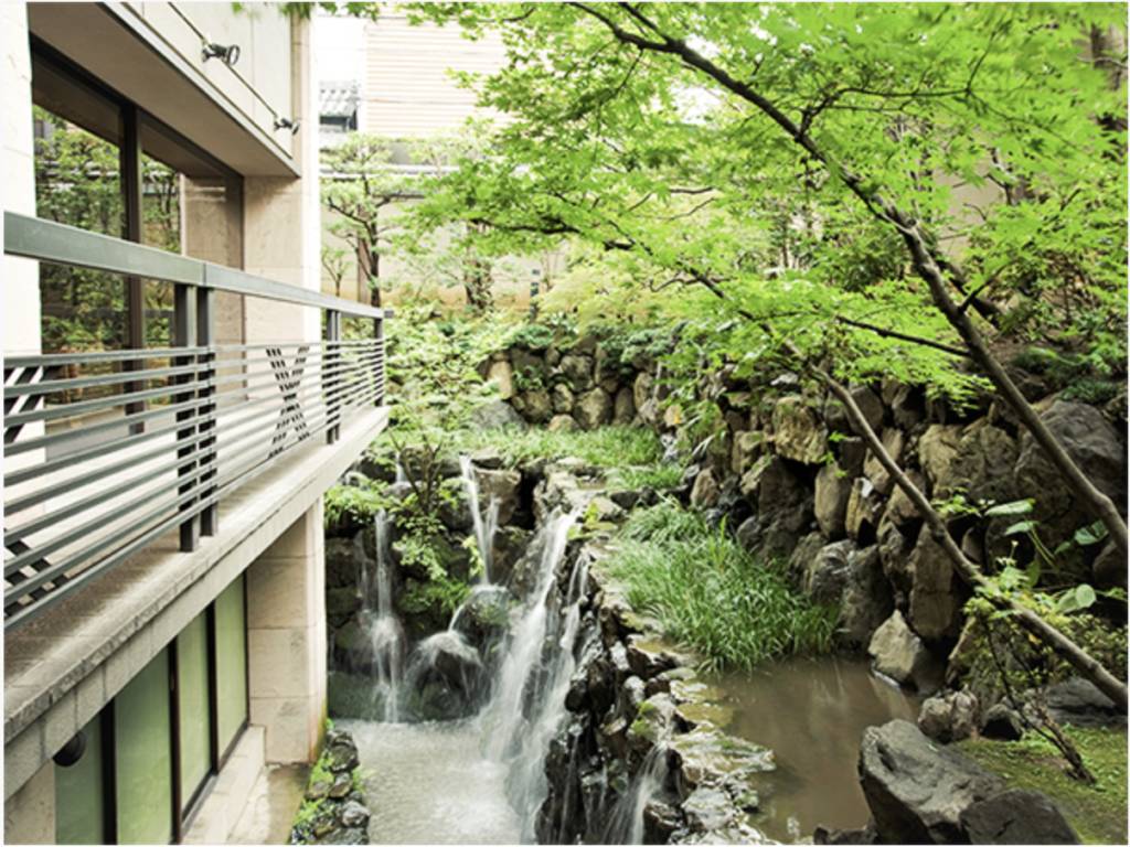 Kyoto restaurant with garden