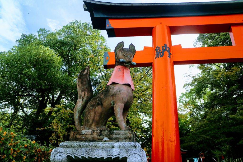 Fushimi Inari Fox holding Scroll