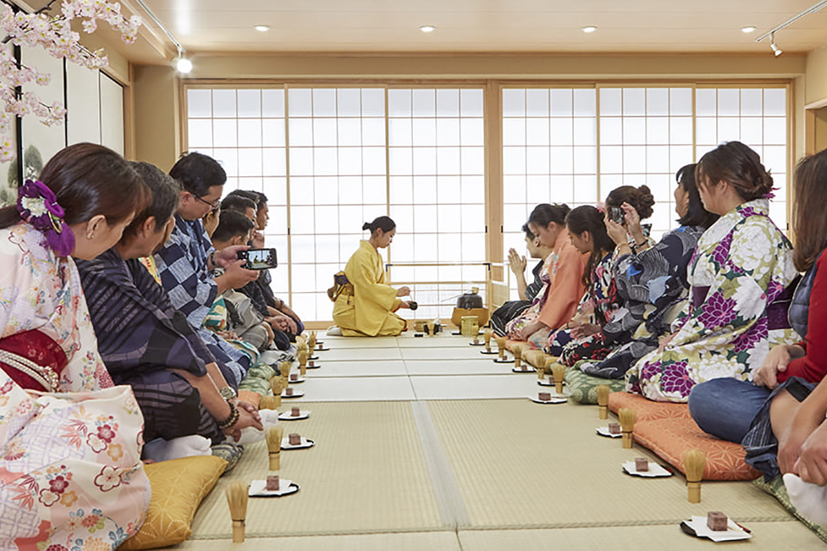 Cultural Event for large group Kyoto and Osaka